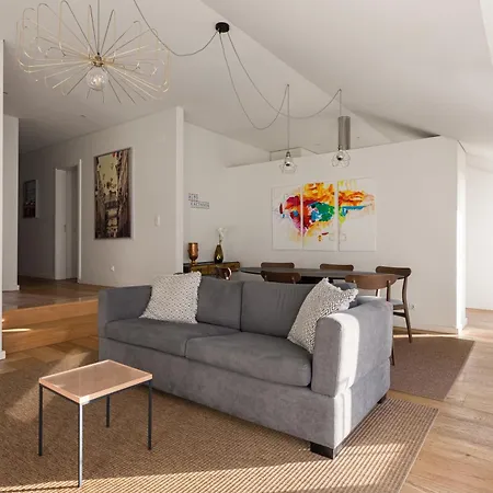 Joivy Bairro Alto 2-br With Large Terrace Apartment