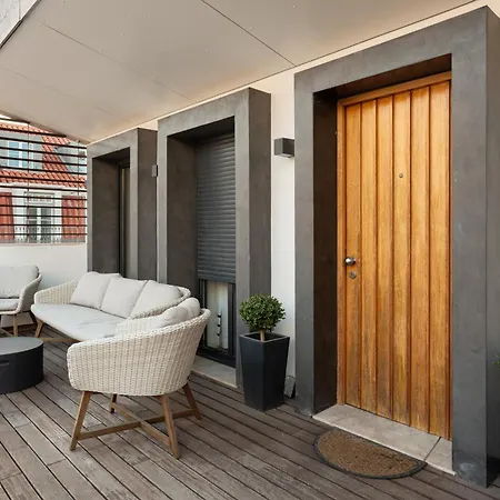 Joivy Bairro Alto 2-br With Large Terrace