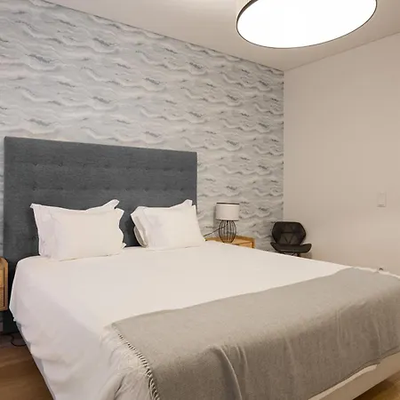 Apartment Joivy Bairro Alto 2-br With Large Terrace