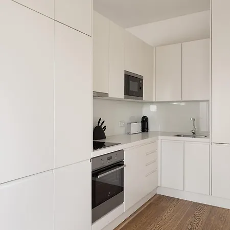 Joivy Bairro Alto 2-br With Large Terrace *