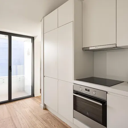 Joivy Bairro Alto 2-br With Large Terrace * Lisbon