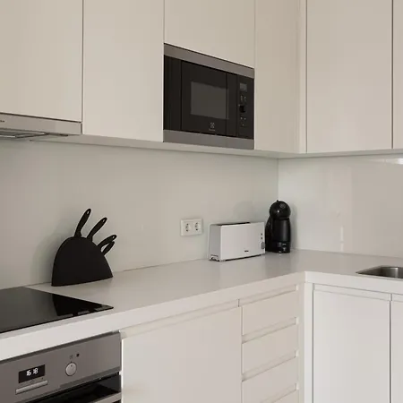Joivy Bairro Alto 2-br With Large Terrace