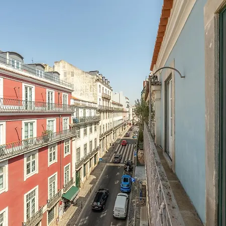 Guestready - Spacious Flat In Bairro Alto Lisbon